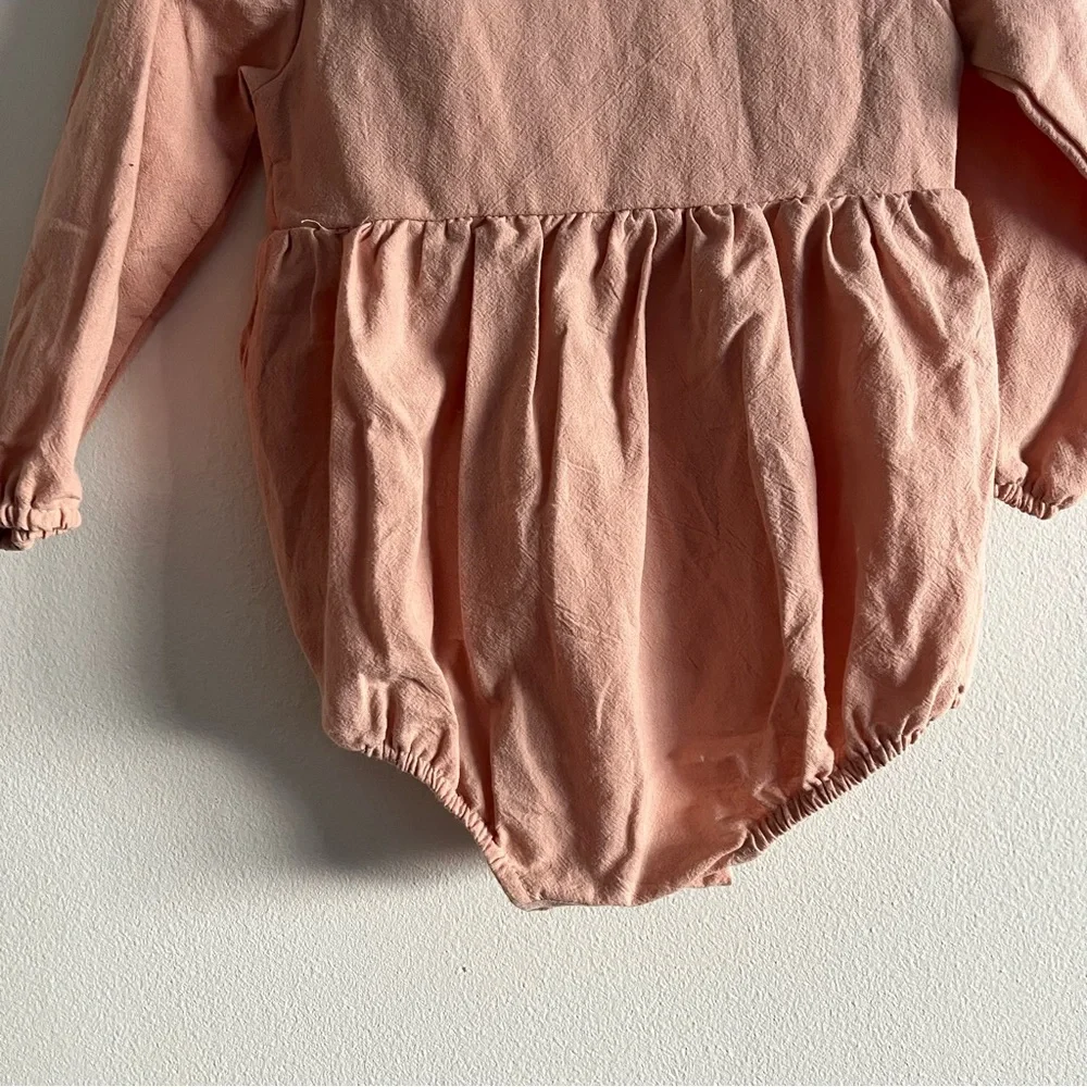New Babe Basics Flutter Sleeve Linen Baby Romper Size 18-24 months